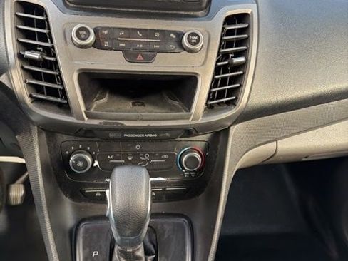 Used 2019 Ford Transit Connect XL image 11