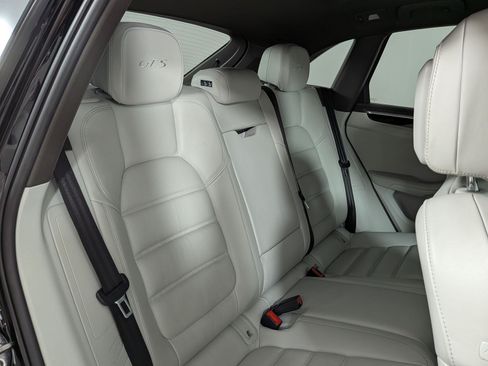 Certified 2020 Porsche Macan GTS AWD/4WD image 24