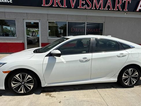 Used 2018 Honda Civic EX-L image 6