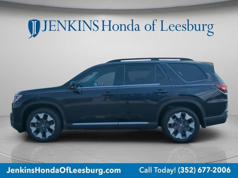 New 2026 Honda Pilot Touring image 7