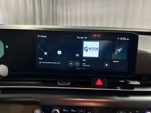Used 2025 Kia Carnival LXS FWD image 15