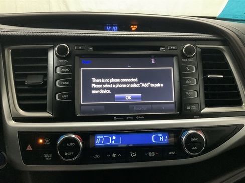 Used 2017 Toyota Highlander XLE image 33