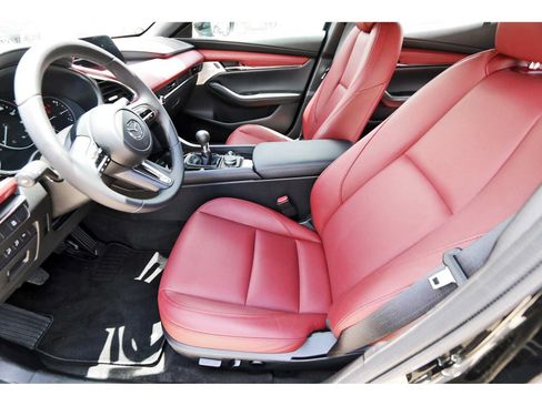 Used 2026 MAZDA MAZDA3 2.5 S Hatchback w/ Premium Pkg FWD image 11