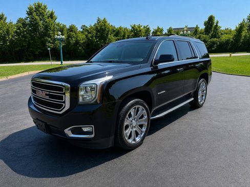 Used 2018 GMC Yukon SLT w/ Open Road Package AWD/4WD image 3
