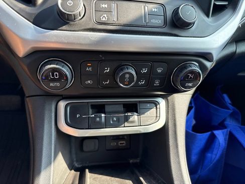 Used 2022 GMC Acadia SLT w/ Elevation Edition AWD/4WD image 24