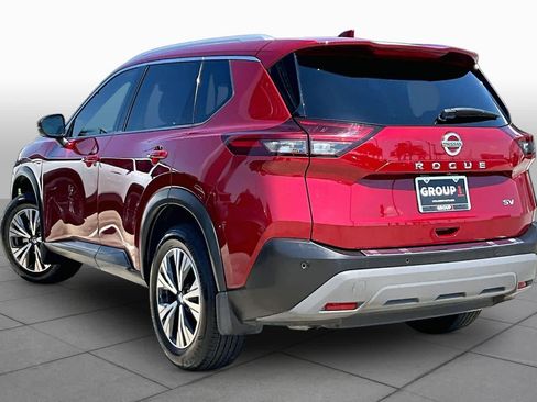 Certified 2021 Nissan Rogue SV w/ Premium Package FWD image 11