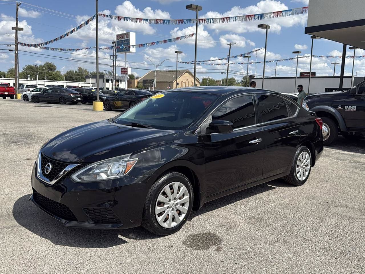 Used 2016 Nissan Sentra S FWD image 2