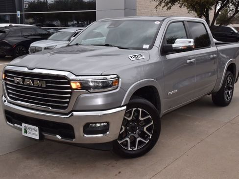 Used 2025 RAM 1500 Laramie image 41