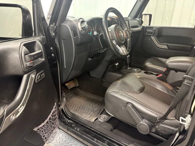 Used 2016 Jeep Wrangler Unlimited Sport AWD/4WD image 13