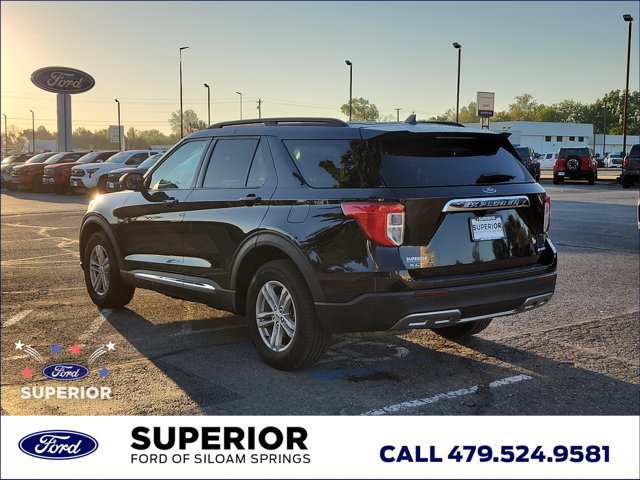Used 2024 Ford Explorer XLT w/ Equipment Group 202A AWD/4WD image 5