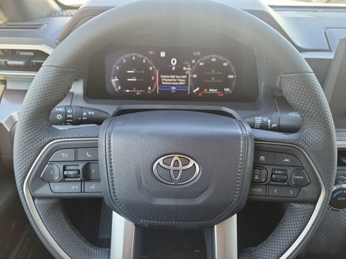 New 2026 Toyota Tacoma TRD Off-Road AWD/4WD image 15