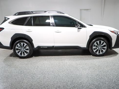 Used 2023 Subaru Outback Limited AWD/4WD image 6