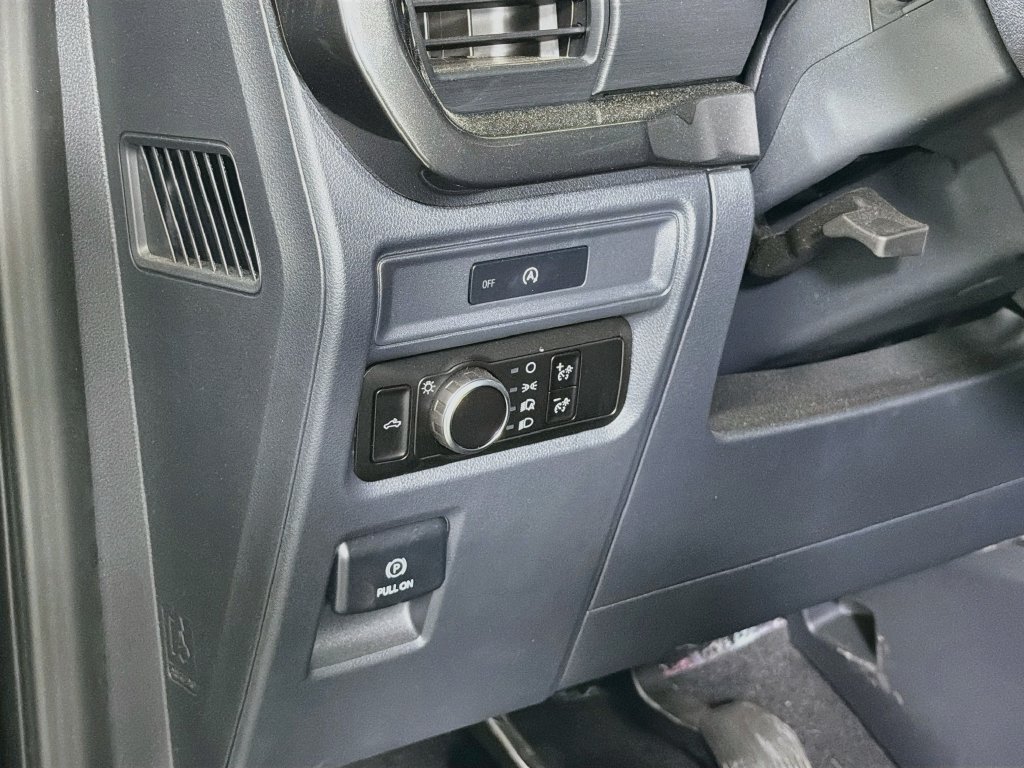 Used 2025 Ford F150 STX AWD/4WD image 13