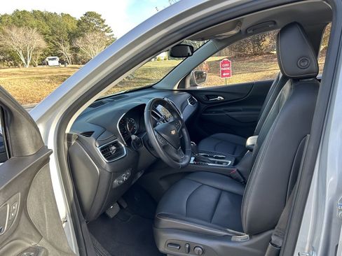 Used 2018 Chevrolet Equinox Premier image 35