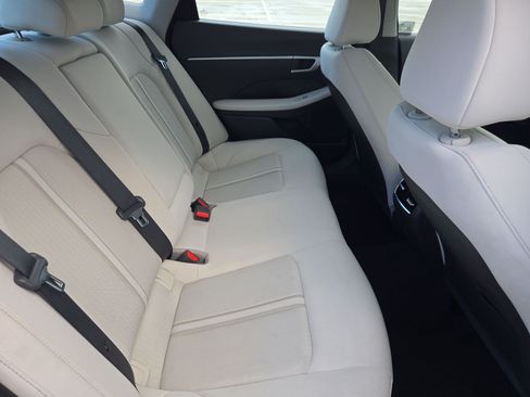 Used 2025 Hyundai Sonata SEL FWD image 29