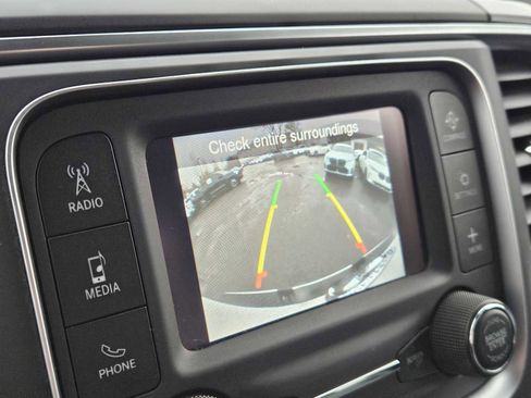 Used 2023 RAM 1500 Classic SLT image 28