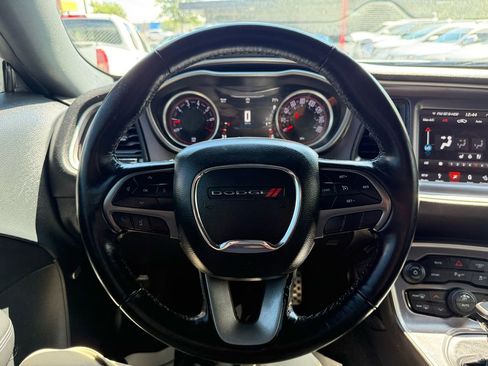 Used 2019 Dodge Challenger SXT w/ Plus Package image 19