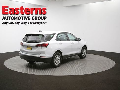 Used 2024 Chevrolet Equinox LS image 37