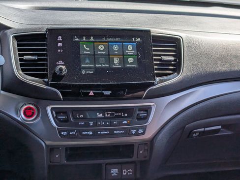 Used 2022 Honda Pilot Sport image 17