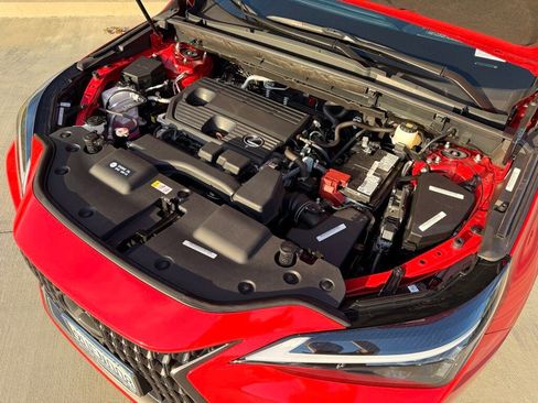 Certified 2025 Lexus NX 250 FWD w/ Premium Package image 6