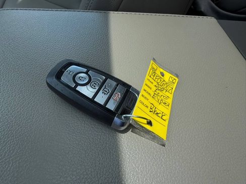 Used 2021 Ford Expedition Max XLT AWD/4WD image 20