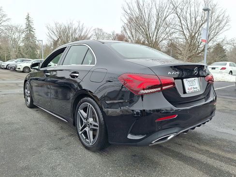 Used 2022 Mercedes-Benz A 220 4MATIC image 4