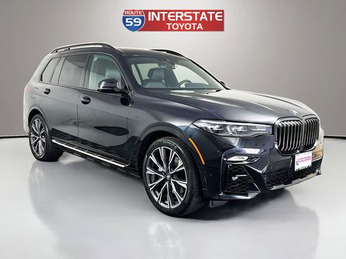 Used 2022 BMW X7 xDrive40i w/ M Sport Package AWD/4WD image 1