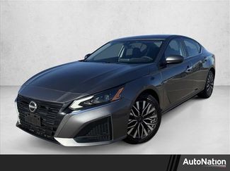Used 2023 Nissan Altima 2.5 SV video 1