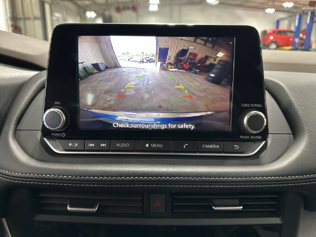 Used 2023 Nissan Rogue SV AWD/4WD image 29