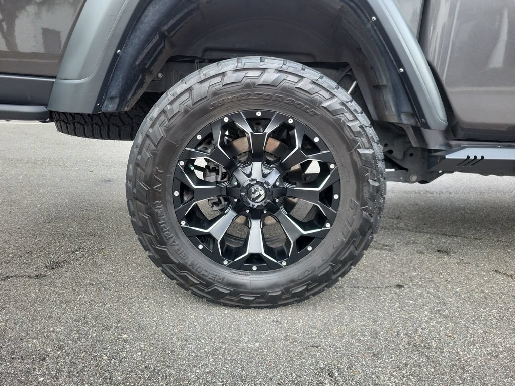Used 2023 Jeep Gladiator Rubicon AWD/4WD image 5