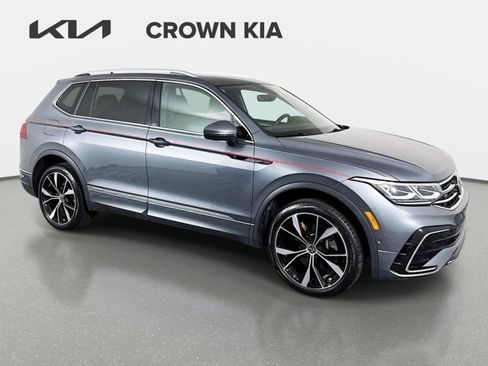 Used 2024 Volkswagen Tiguan SEL R-Line AWD/4WD image 4
