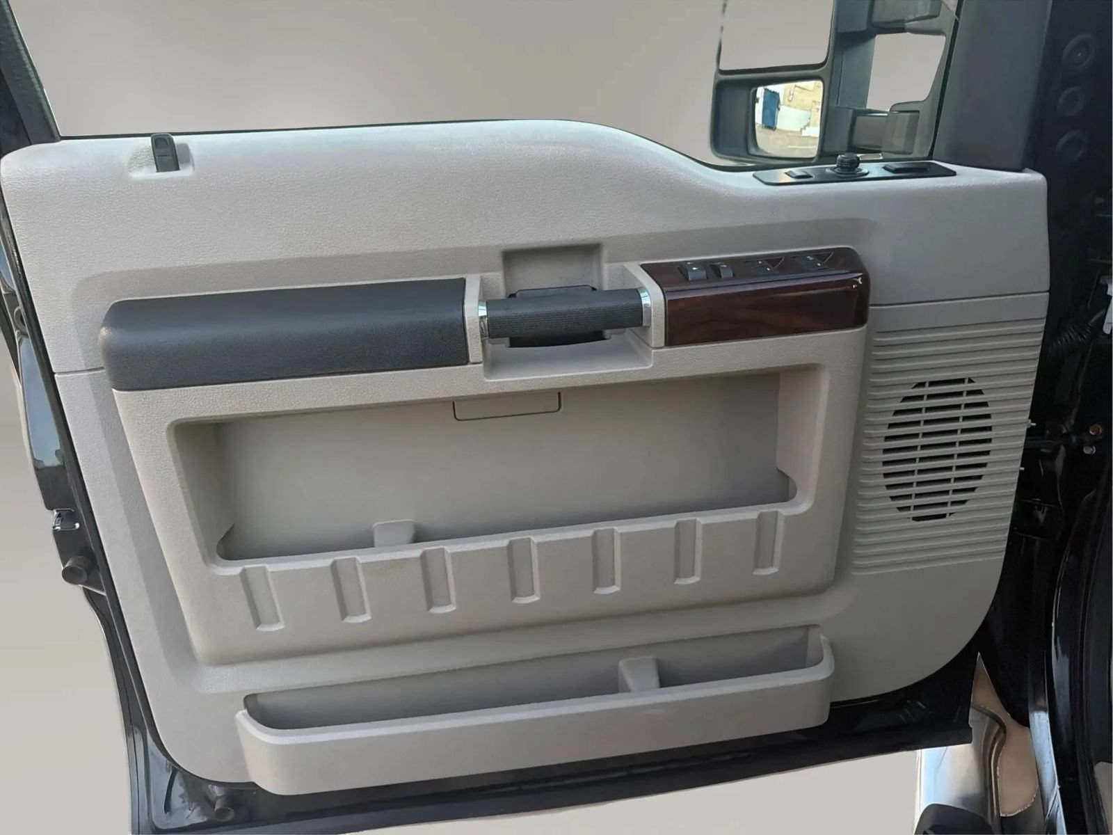 Used 2010 Ford F250 Lariat RWD image 23