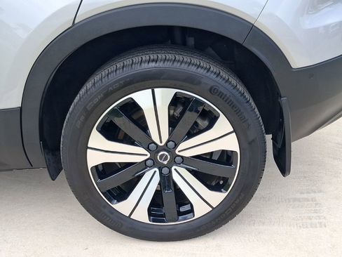 Used 2023 Volvo C40 P8 Recharge Plus AWD/4WD image 4