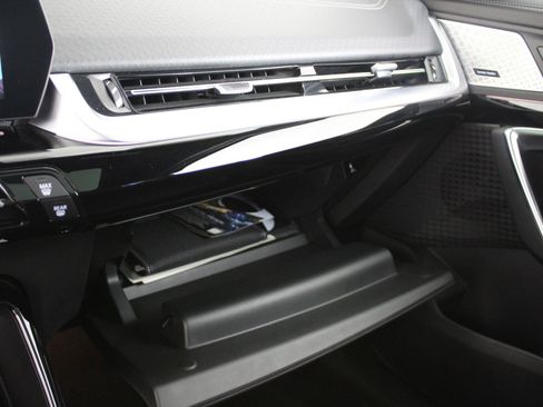 Certified 2025 BMW X2 xDrive28i w/ Premium Package image 27