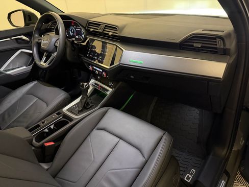 Used 2023 Audi Q3 2.0T Premium Plus w/ Premium Plus Package AWD/4WD image 30