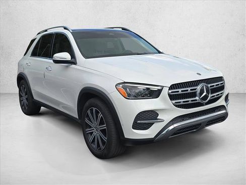 Used 2024 Mercedes-Benz GLE 450 4MATIC image 3