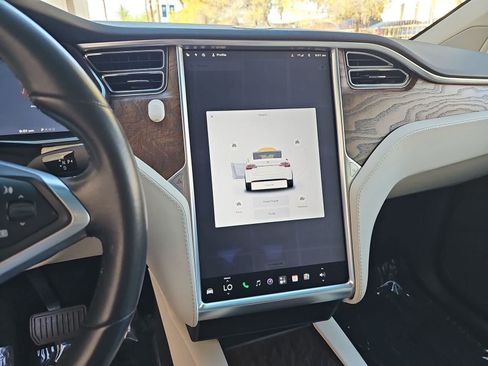 Used 2018 Tesla Model X 75D AWD/4WD image 20