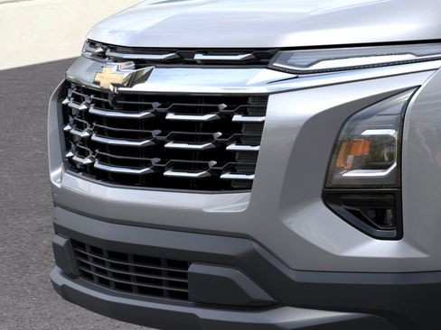 New 2026 Chevrolet Equinox LT AWD/4WD image 13