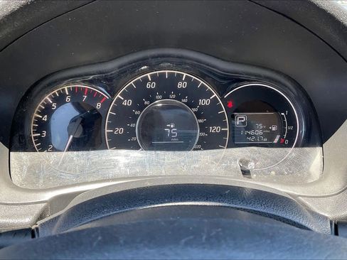 Used 2015 Nissan Versa Note SV FWD image 23