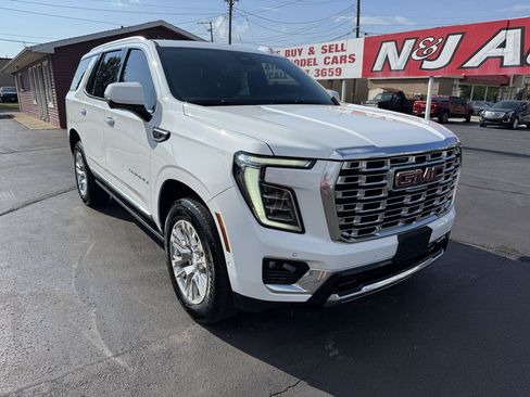 Used 2026 GMC Yukon Denali w/ Sun & Power Step Package AWD/4WD image 4