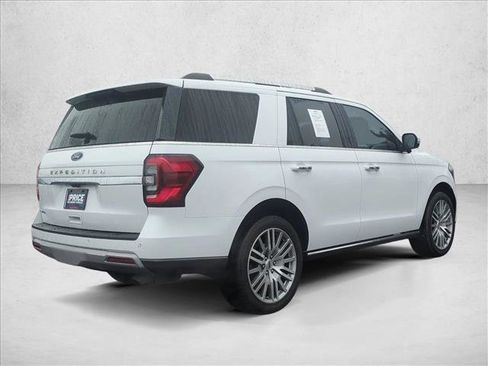 Used 2023 Ford Expedition Limited image 5