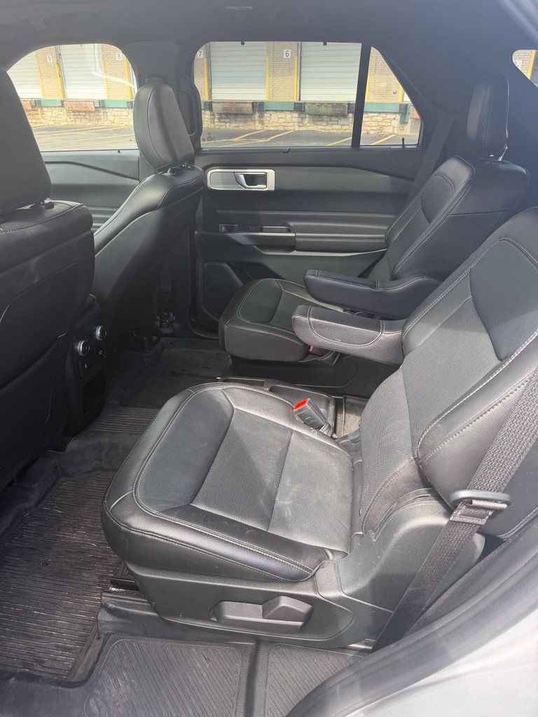 Used 2020 Ford Explorer Limited AWD/4WD image 17
