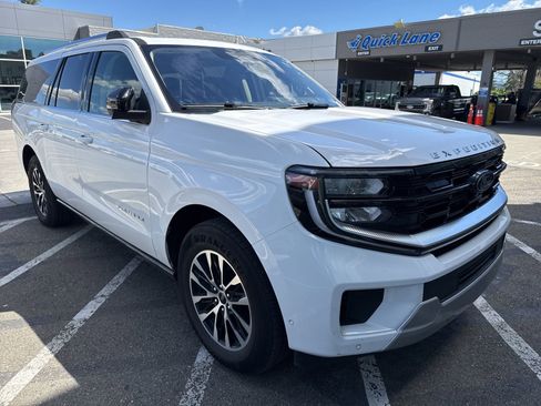 Used 2025 Ford Expedition Max Platinum image 7