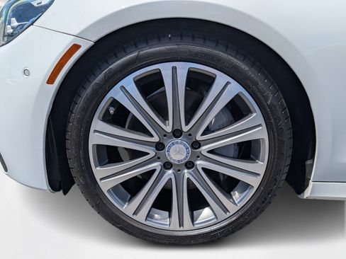 Used 2021 Mercedes-Benz E 350 Sedan image 9