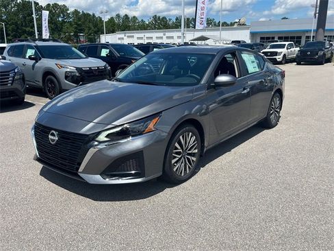 New 2025 Nissan Altima 2.5 SV w/ SV Premium Package image 7