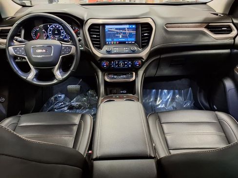 Used 2021 GMC Acadia Denali w/ Denali Technology Package image 16