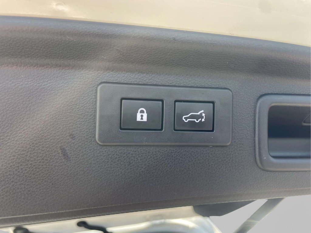 Used 2023 Subaru Forester Limited AWD/4WD image 8