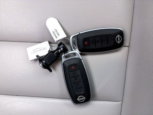 Used 2023 Nissan Rogue SL w/ SL Premium Package image 31