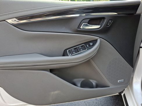 Used 2018 Chevrolet Impala Premier FWD image 13