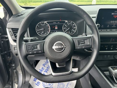 Used 2024 Nissan Rogue S AWD/4WD image 18